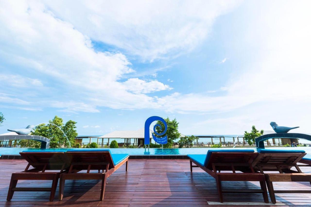 Royal Phala Cliff Beach Resort Бан-Чанг Экстерьер фото