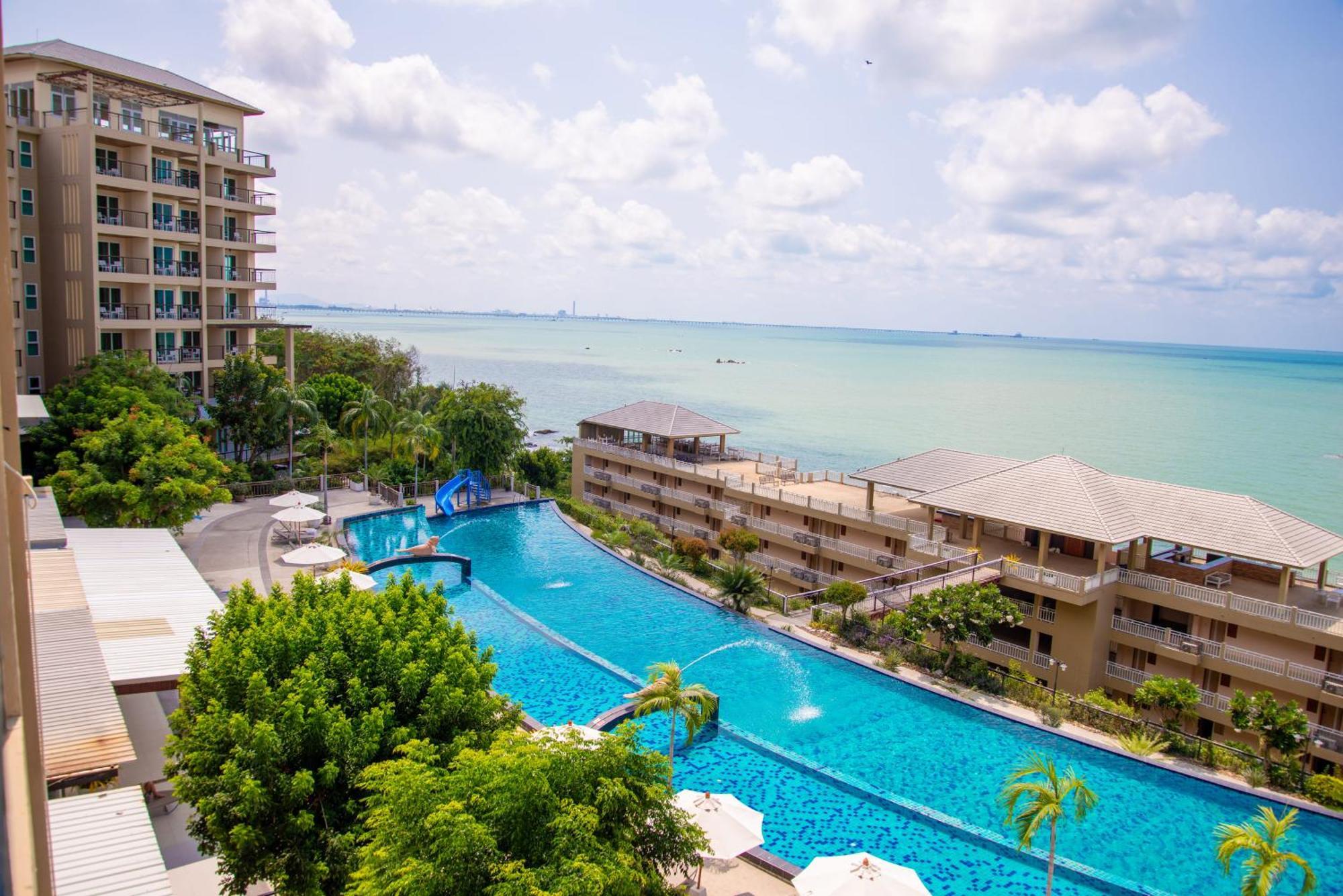Royal Phala Cliff Beach Resort Бан-Чанг Экстерьер фото